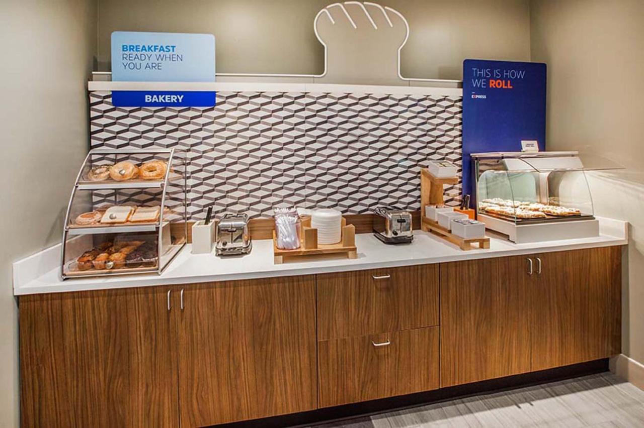 Holiday Inn Express & Suites Nevada By Ihg Екстер'єр фото