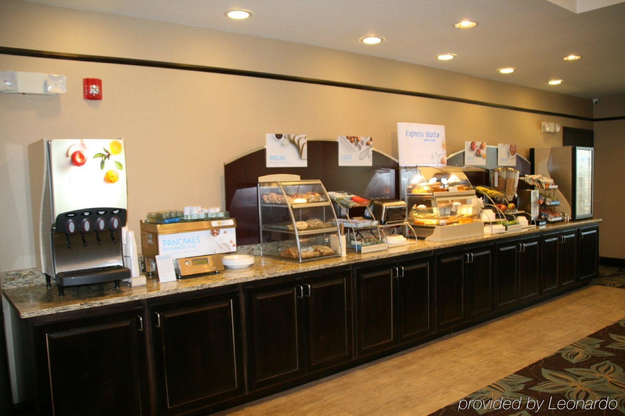 Holiday Inn Express & Suites Nevada By Ihg Екстер'єр фото
