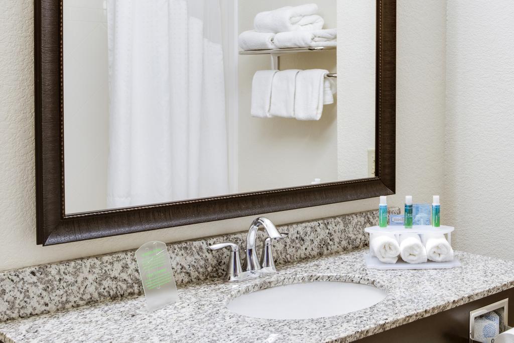 Holiday Inn Express & Suites Nevada By Ihg Екстер'єр фото