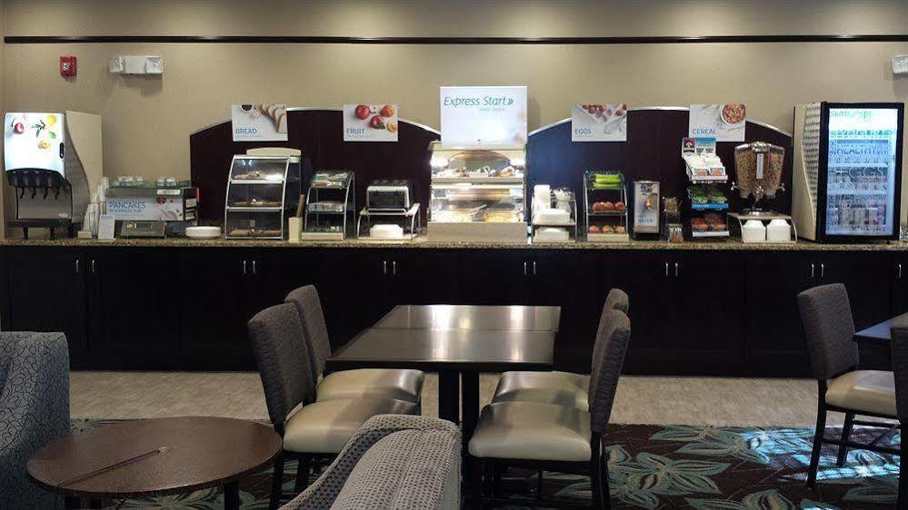 Holiday Inn Express & Suites Nevada By Ihg Екстер'єр фото