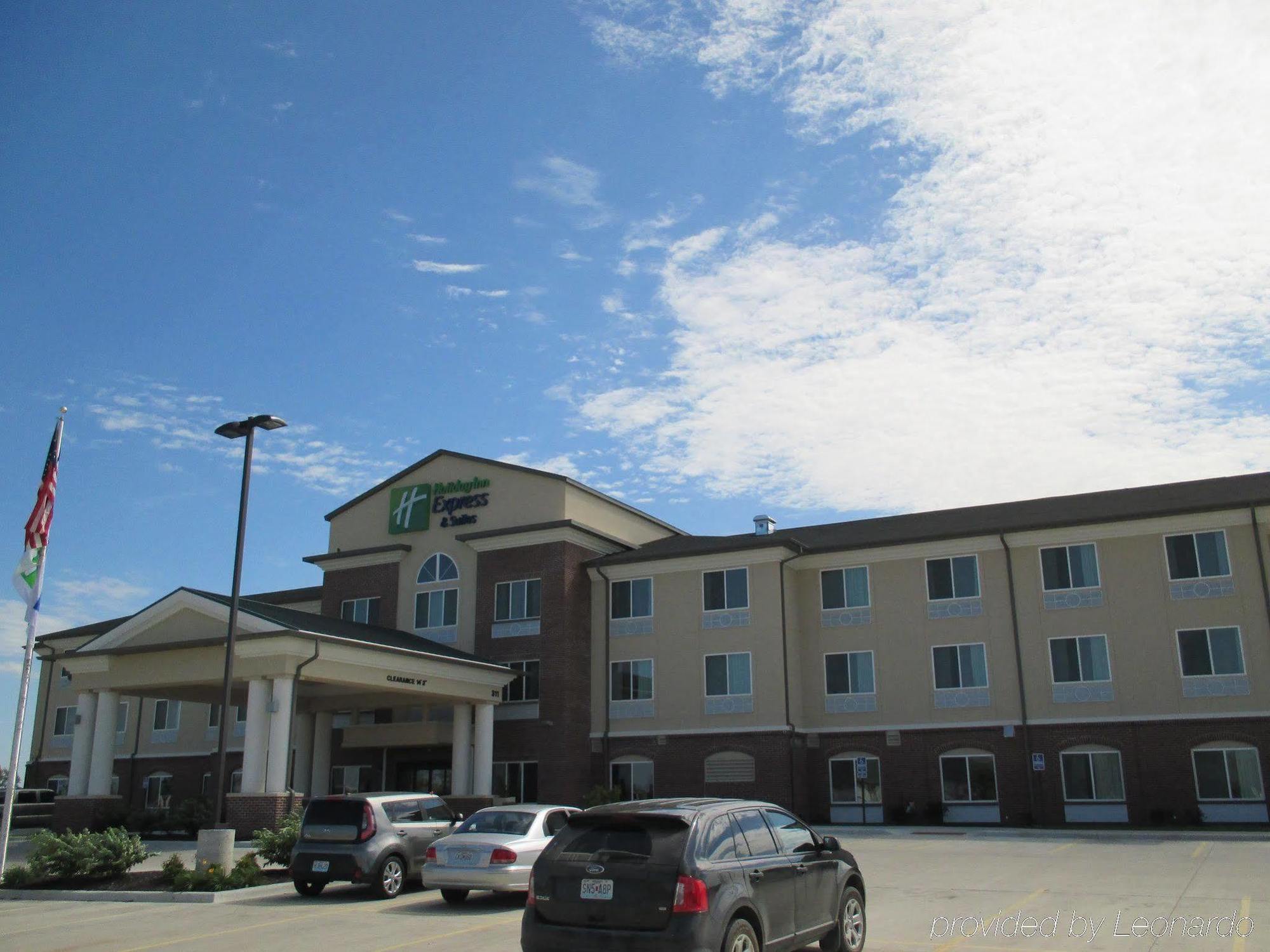 Holiday Inn Express & Suites Nevada By Ihg Екстер'єр фото