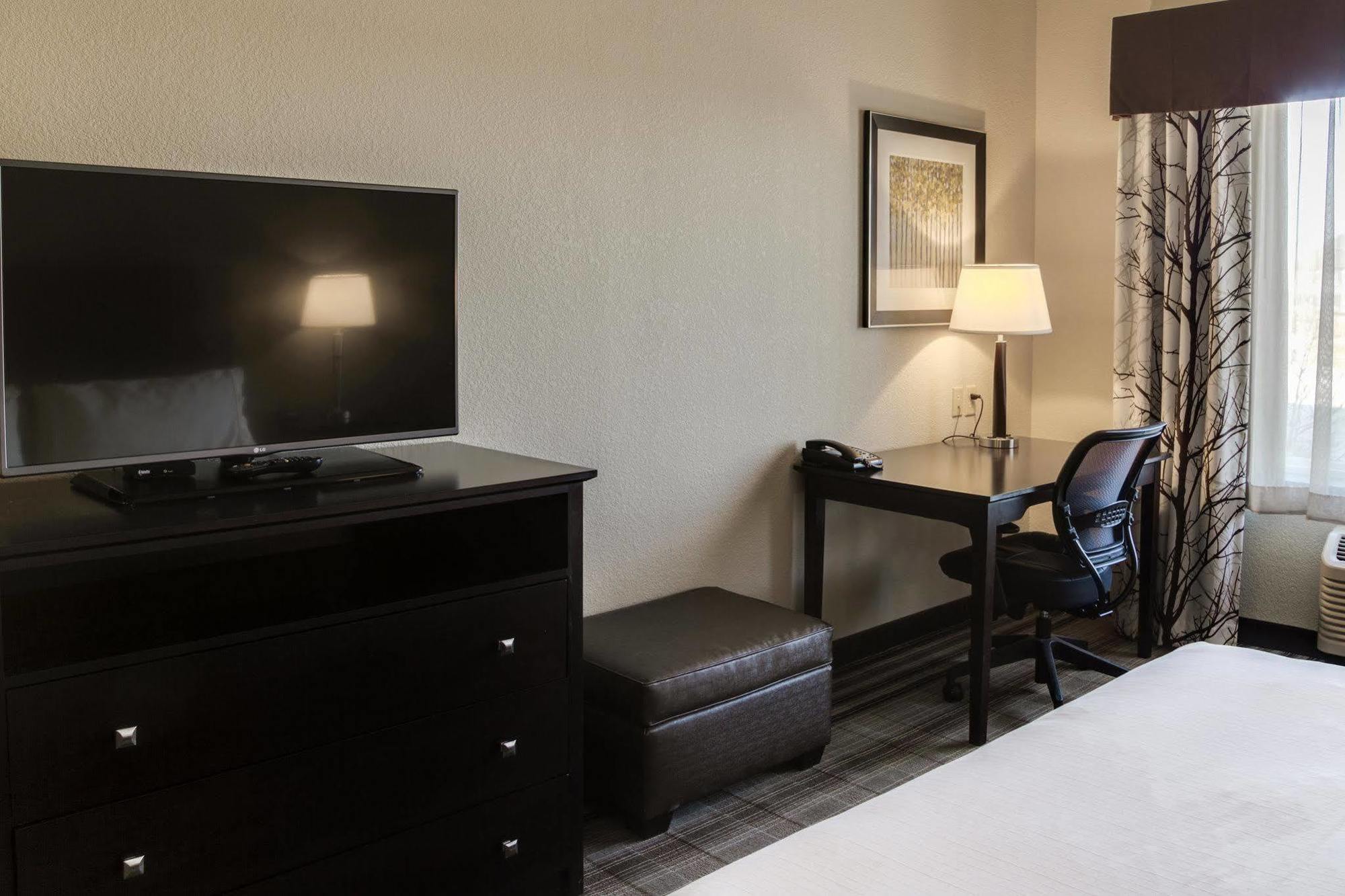 Holiday Inn Express & Suites Nevada By Ihg Екстер'єр фото